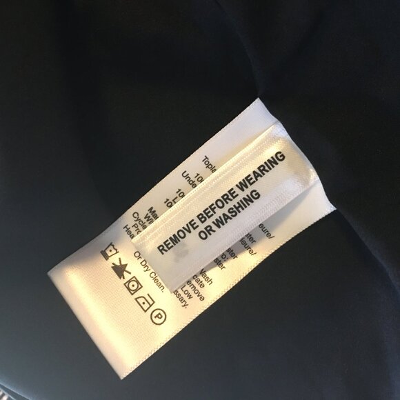 𝐃𝐊𝐍𝐘 Graphic Slip On Dress ⪢⪢ NEW WITH TAGS!! - Picture 12 of 13